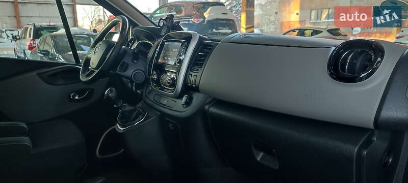Минивэн Renault Trafic 2017 в Луцке фото 32 Минивэн Renault Trafic 2017 в Луцке