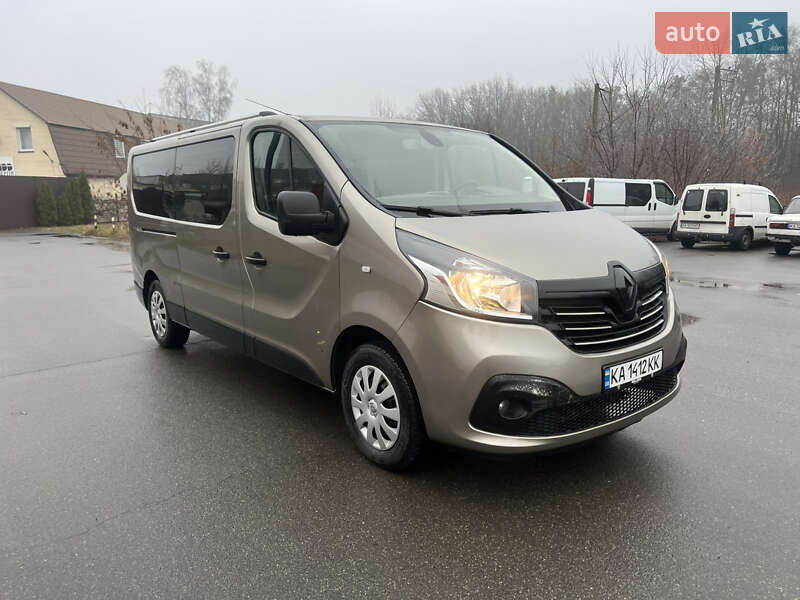 Мінівен Renault Trafic 2015 в Києві фото Мінівен Renault Trafic 2015 в Києві