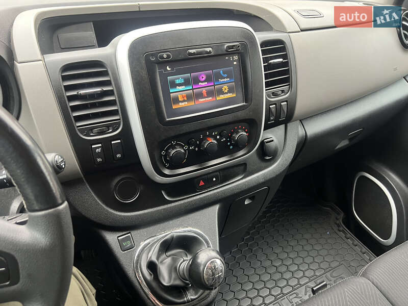 Мінівен Renault Trafic 2015 в Києві фото 16 Мінівен Renault Trafic 2015 в Києві
