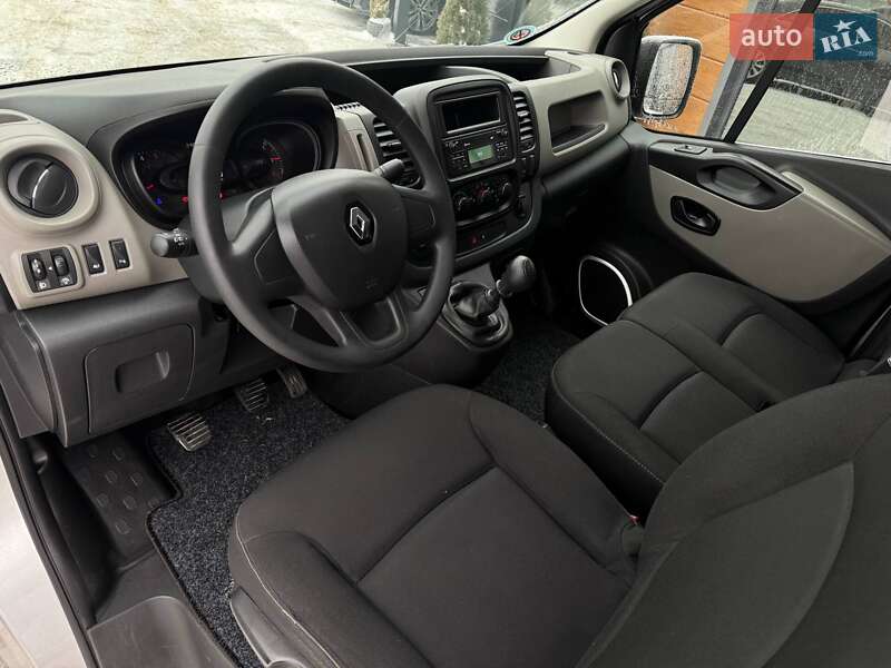 Грузопассажирский фургон Renault Trafic 2018 в Ровно фото 11 Грузопассажирский фургон Renault Trafic 2018 в Ровно