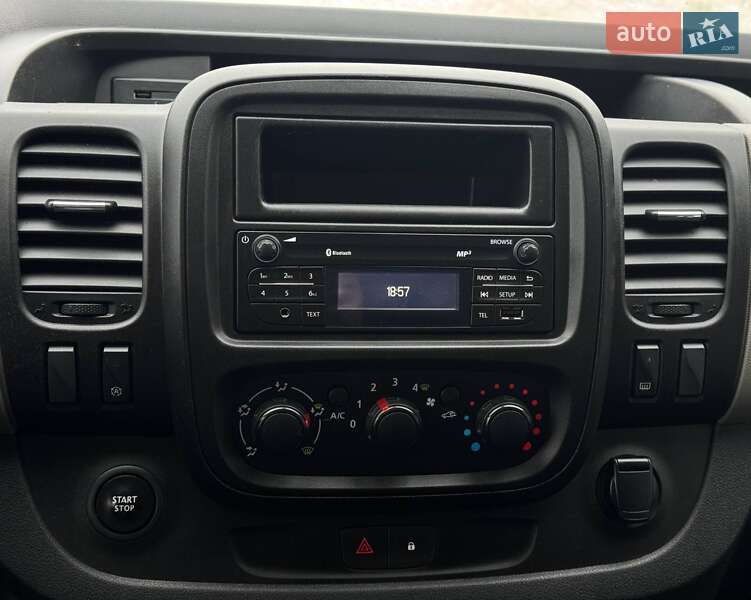 Грузопассажирский фургон Renault Trafic 2018 в Ровно фото 16 Грузопассажирский фургон Renault Trafic 2018 в Ровно