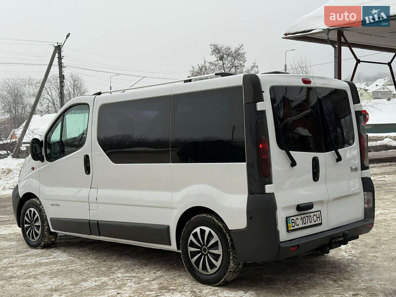 Минивэн Renault Trafic 2004 в Кременце