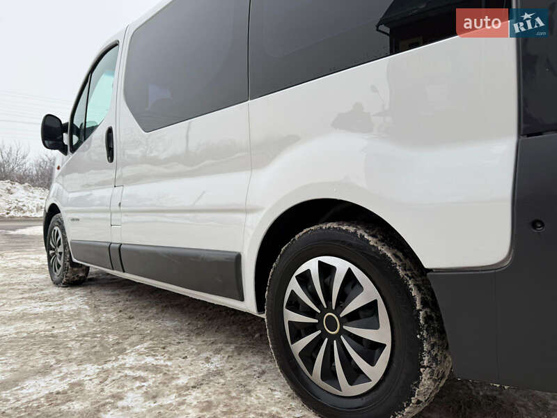 Минивэн Renault Trafic 2004 в Кременце