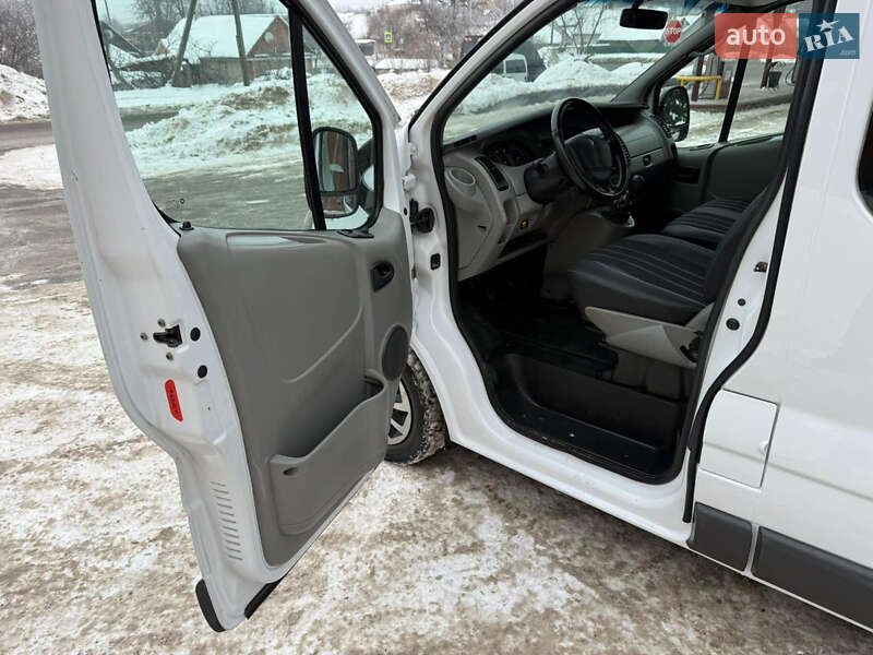 Минивэн Renault Trafic 2004 в Кременце