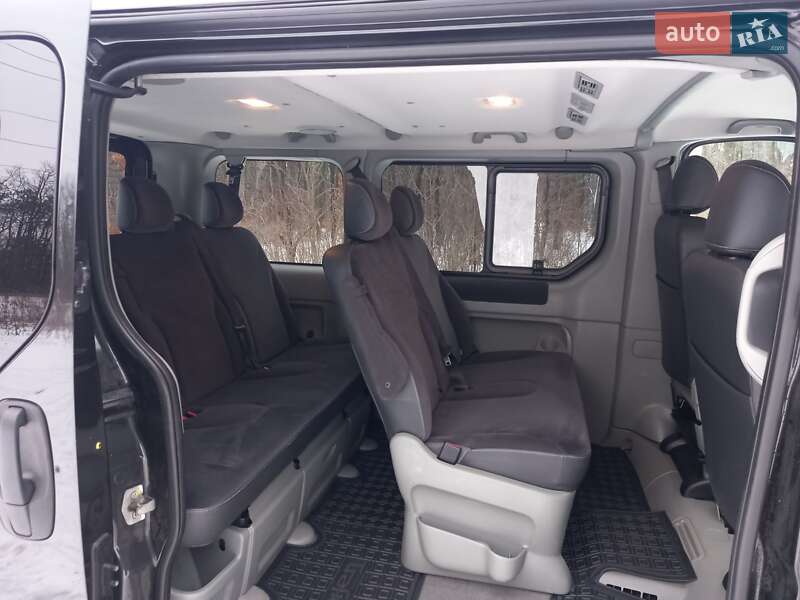 Мінівен Renault Trafic 2012 в Хотині