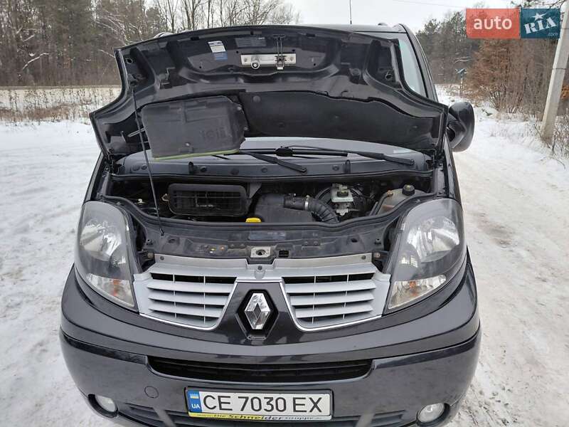 Мінівен Renault Trafic 2012 в Хотині