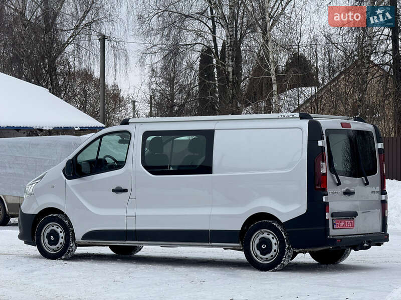 Грузопассажирский фургон Renault Trafic 2020 в Дубно