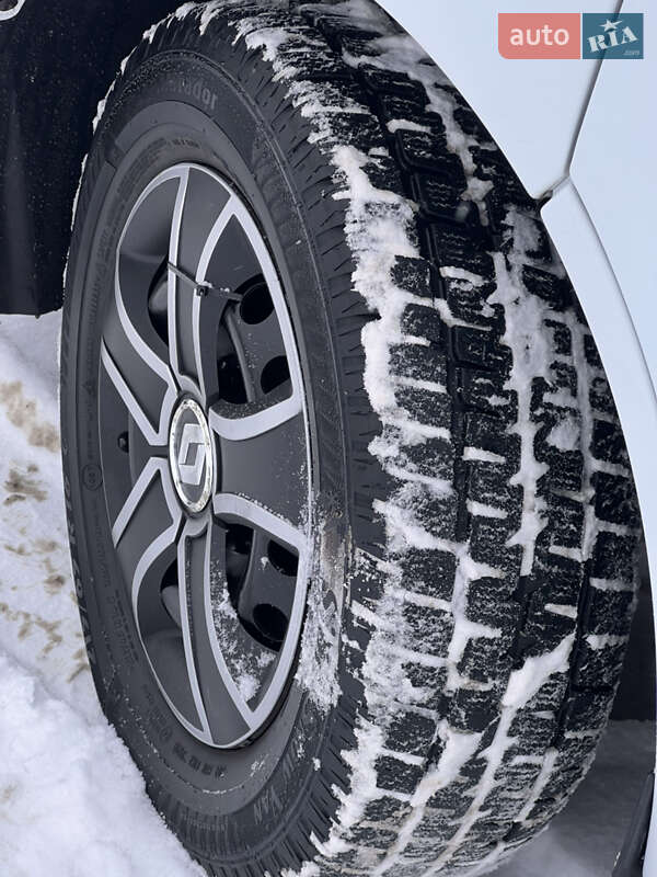 Минивэн Renault Trafic 2012 в Ковеле фото 29 Минивэн Renault Trafic 2012 в Ковеле