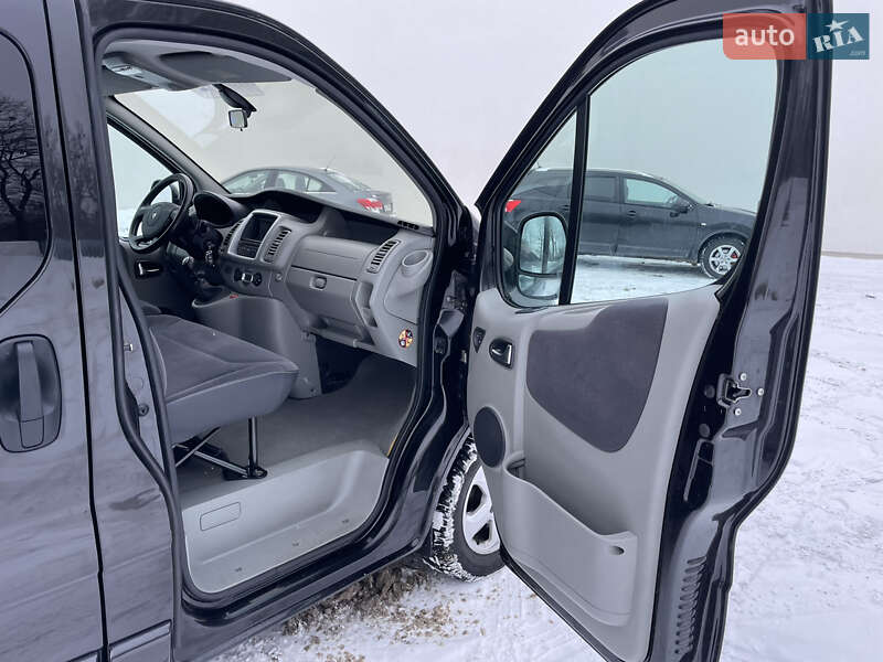 Мінівен Renault Trafic 2012 в Луцьку фото 45 Мінівен Renault Trafic 2012 в Луцьку