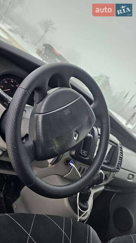 Минивэн Renault Trafic 2006 в Черновцах фото 7 Минивэн Renault Trafic 2006 в Черновцах