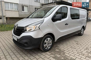 Грузопассажирский фургон Renault Trafic 2017 в Дубно