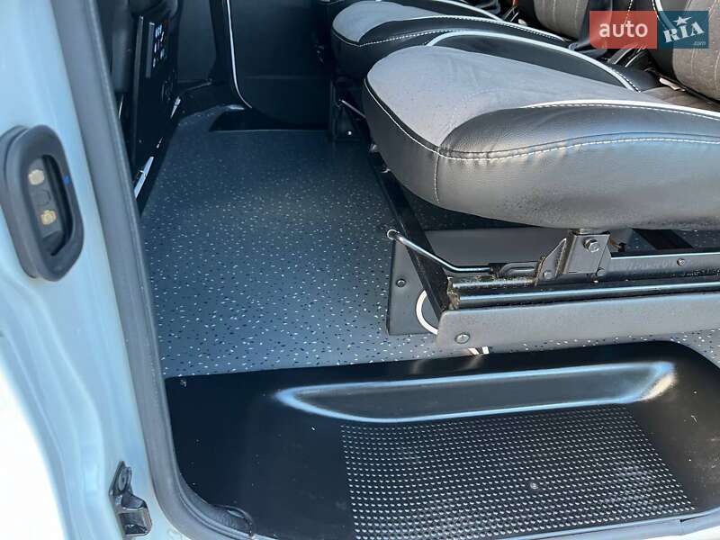 Минивэн Renault Trafic 2021 в Дубно