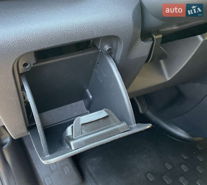 Вантажопасажирський фургон Renault Trafic 2018 в Києві