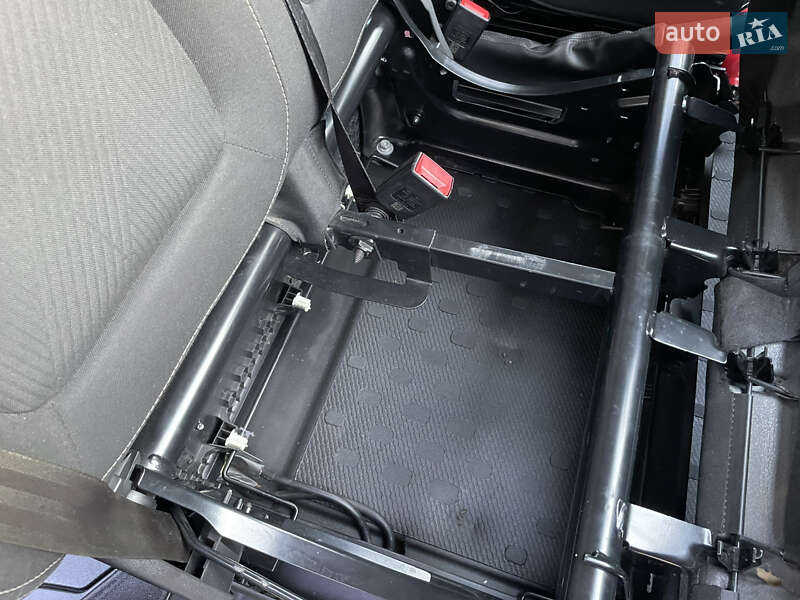 Вантажопасажирський фургон Renault Trafic 2018 в Києві