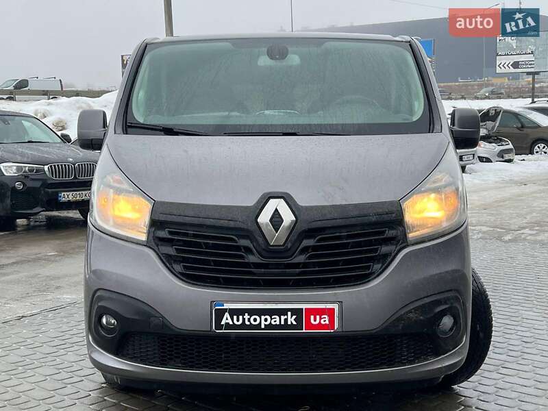 Мінівен Renault Trafic 2015 в Львові