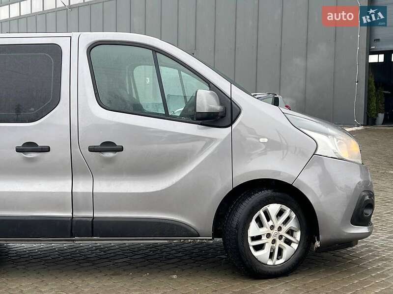 Мінівен Renault Trafic 2015 в Львові