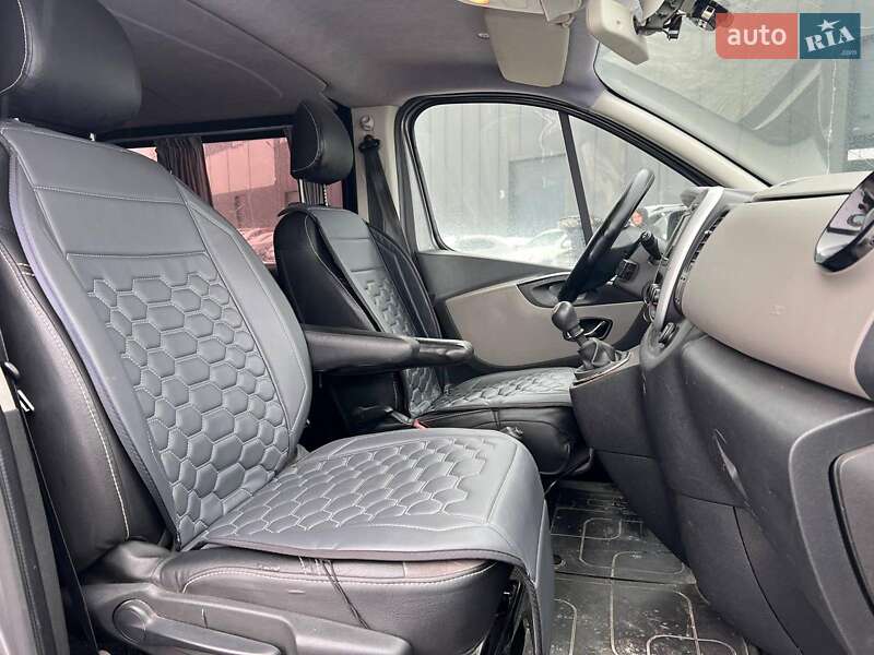 Мінівен Renault Trafic 2015 в Львові