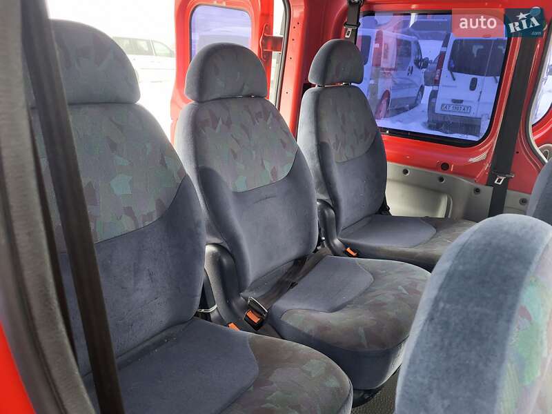 Минивэн Renault Trafic 2005 в Хмельницком