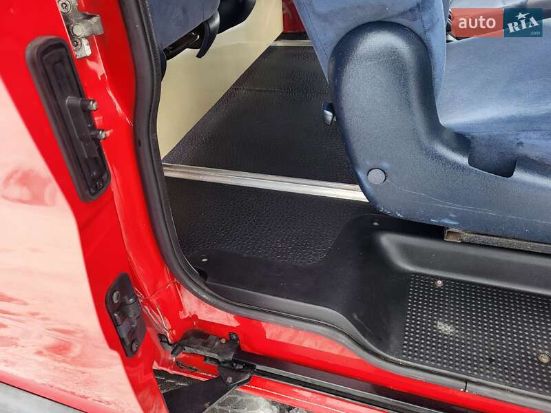 Минивэн Renault Trafic 2005 в Хмельницком