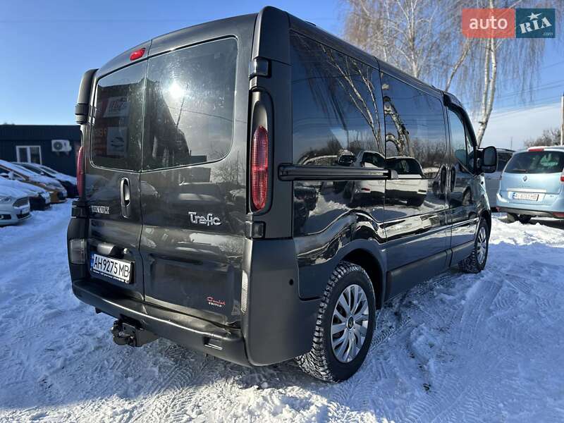 Минивэн Renault Trafic 2005 в Смеле