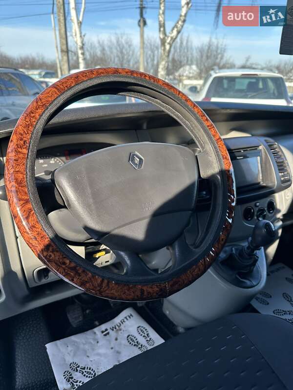 Минивэн Renault Trafic 2005 в Смеле