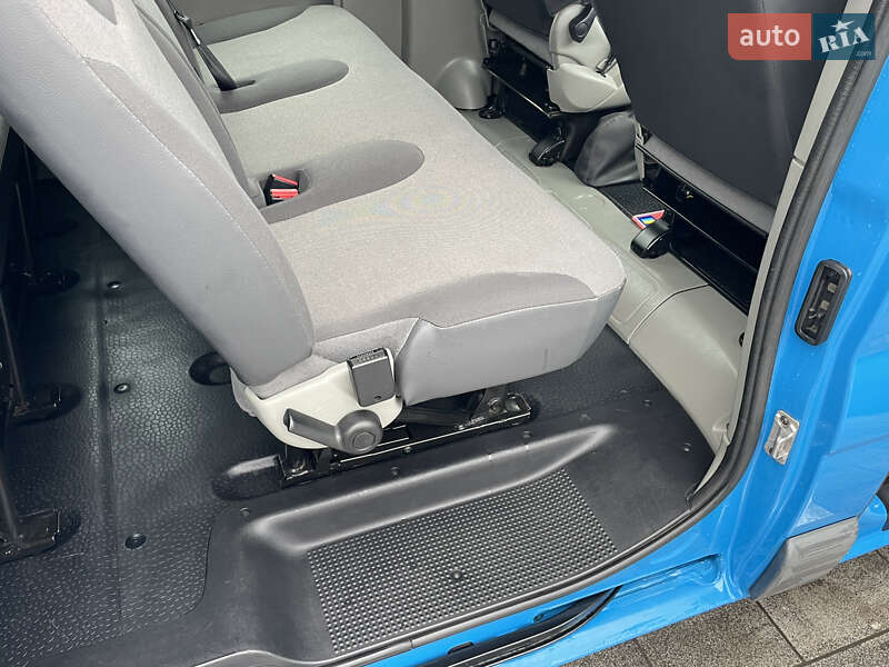 Минивэн Renault Trafic 2012 в Луцке