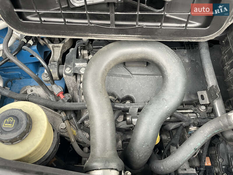 Минивэн Renault Trafic 2012 в Луцке