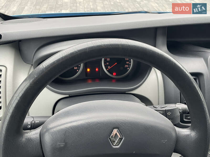 Минивэн Renault Trafic 2012 в Луцке