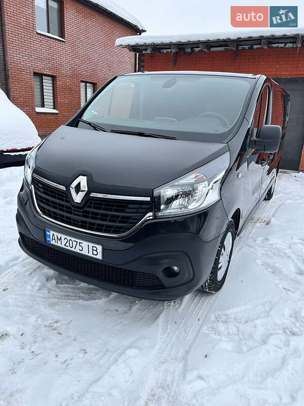Минивэн Renault Trafic 2021 в Коростене