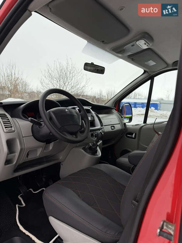 Мінівен Renault Trafic 2013 в Дубні