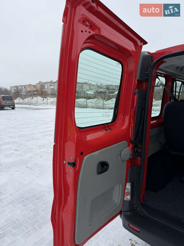Мінівен Renault Trafic 2013 в Дубні