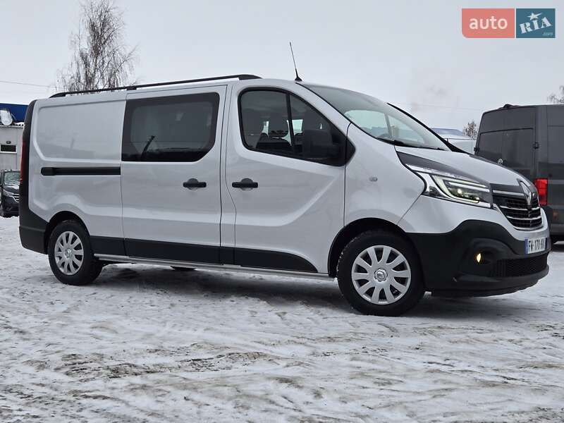 Вантажопасажирський фургон Renault Trafic 2020 в Луцьку