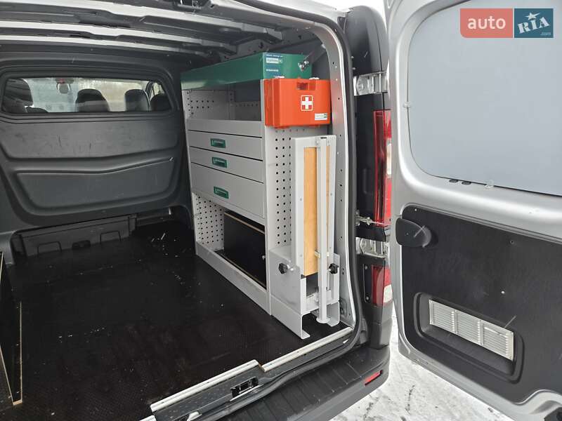 Вантажопасажирський фургон Renault Trafic 2020 в Луцьку