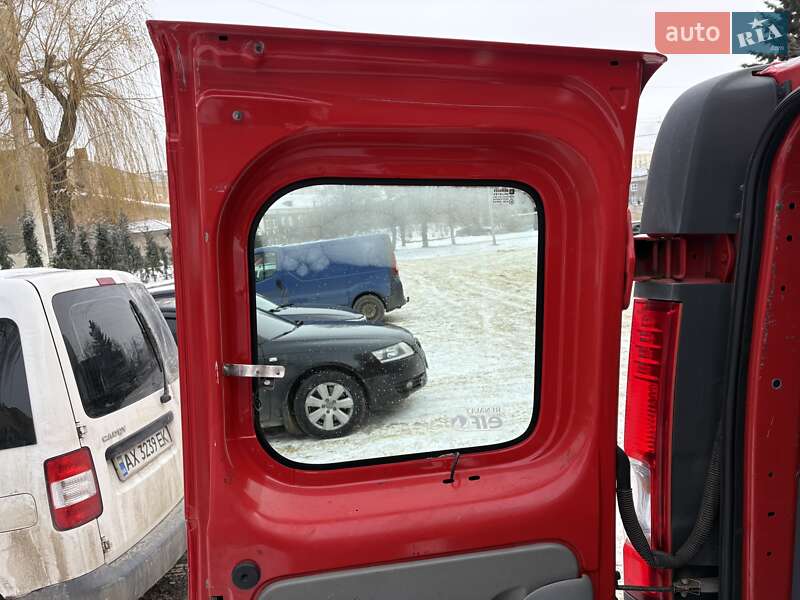 Мікроавтобус вантажний (до 3,5т) Renault Trafic 2014 в Харкові