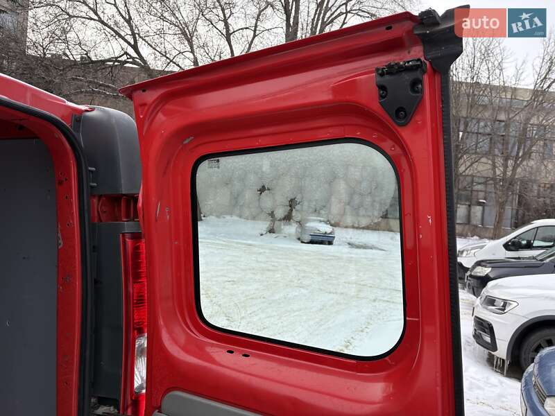 Мікроавтобус вантажний (до 3,5т) Renault Trafic 2014 в Харкові