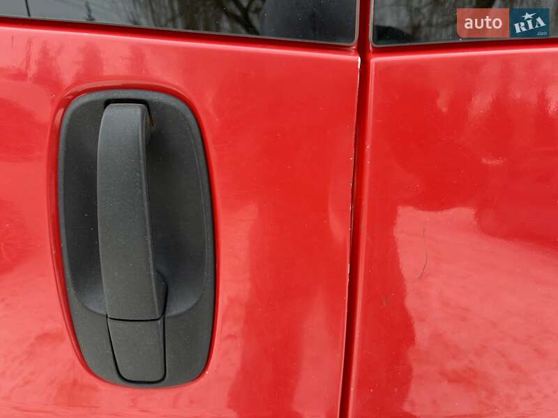 Мікроавтобус вантажний (до 3,5т) Renault Trafic 2014 в Харкові