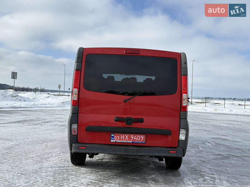 Мінівен Renault Trafic 2012 в Радивиліві