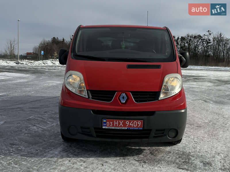 Мінівен Renault Trafic 2012 в Радивиліві