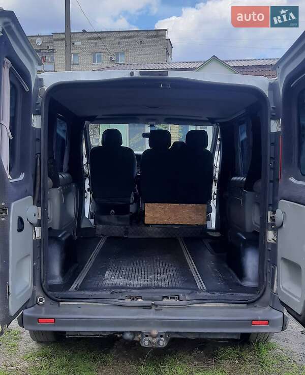 Мінівен Renault Trafic 2010 в Краснограді