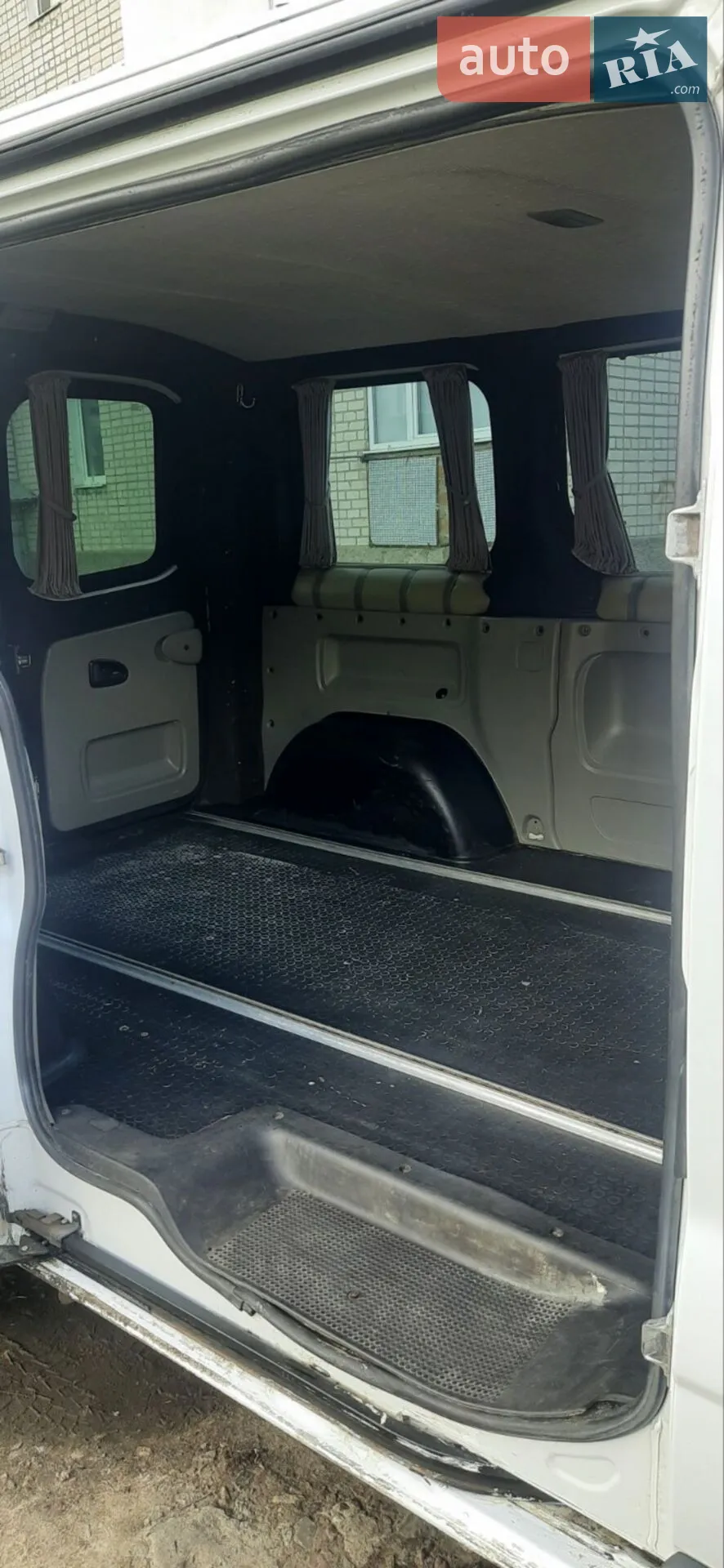 2010 Renault Trafic - мініатюра 12
