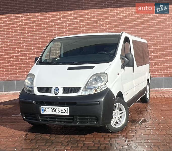 Мінівен Renault Trafic 2006 в Одесі