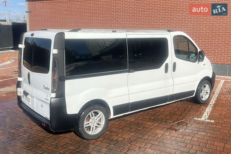 Мінівен Renault Trafic 2006 в Одесі