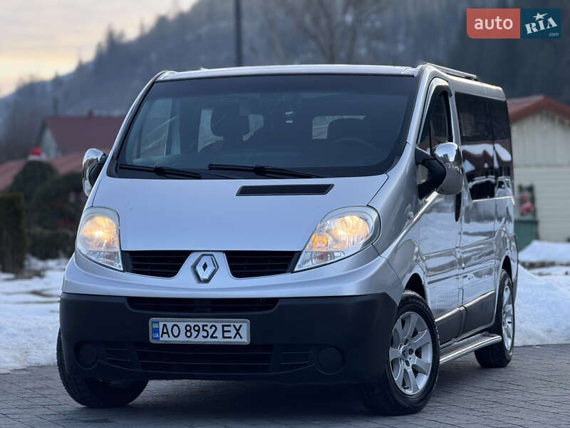 Минивэн Renault Trafic 2007 в Межгорье
