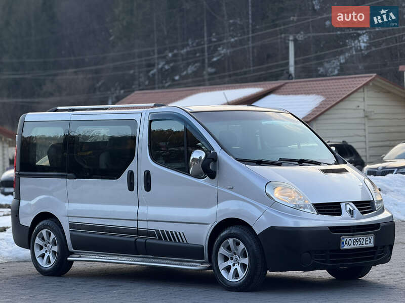 Минивэн Renault Trafic 2007 в Межгорье