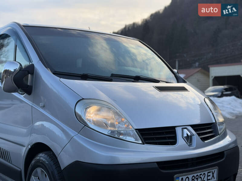 Минивэн Renault Trafic 2007 в Межгорье