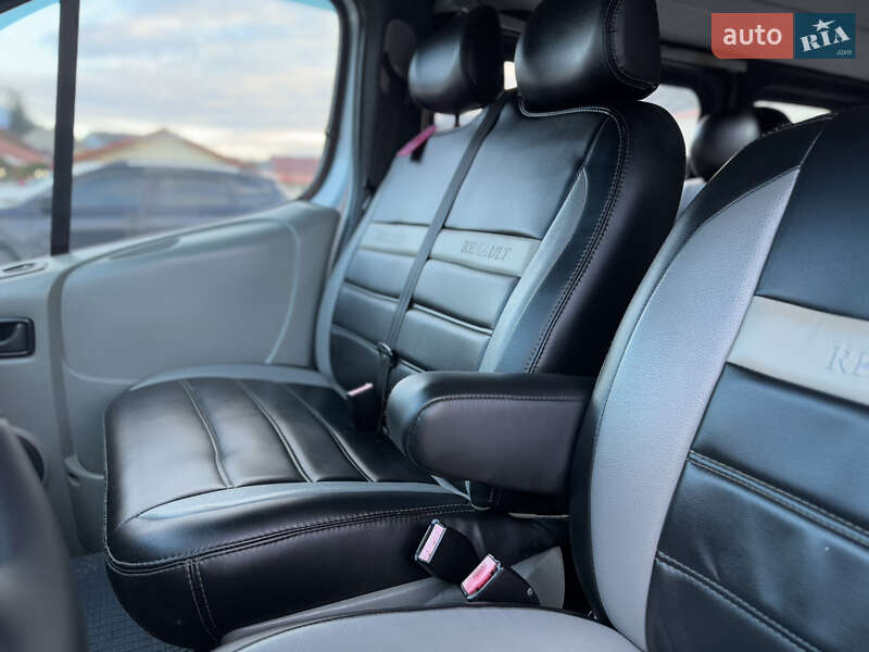 Минивэн Renault Trafic 2007 в Межгорье