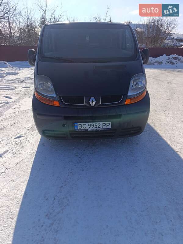 Вантажний фургон Renault Trafic 2006 в Львові фото Вантажний фургон Renault Trafic 2006 в Львові