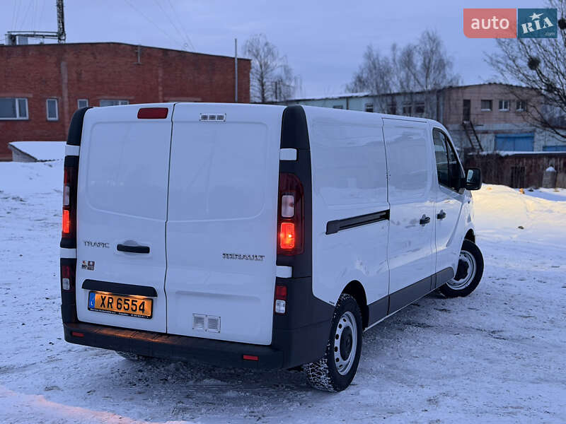 Вантажний фургон Renault Trafic 2022 в Рівному