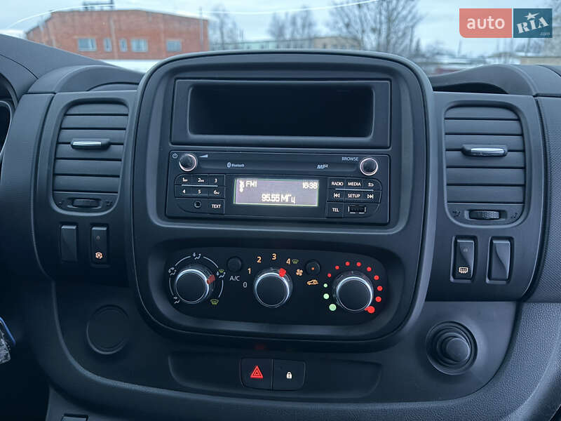 Вантажний фургон Renault Trafic 2022 в Рівному