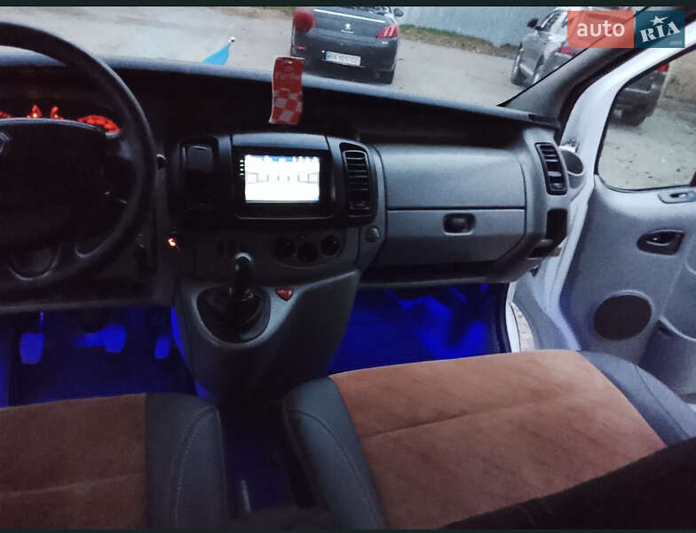 Мінівен Renault Trafic 2005 в Летичіві фото 14 Мінівен Renault Trafic 2005 в Летичіві